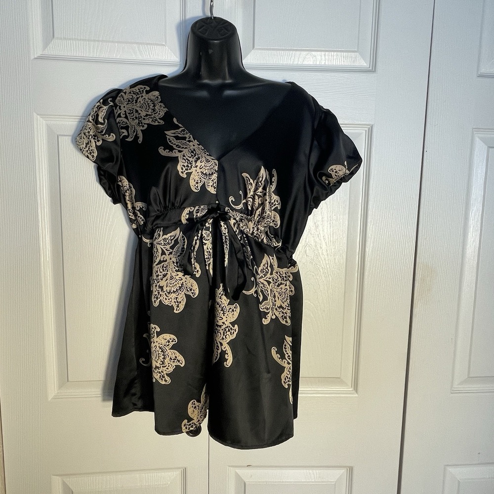 Vintage Y2K Express Shirt Women L Black Floral Satin‎ Short Sleeve Babydoll Top